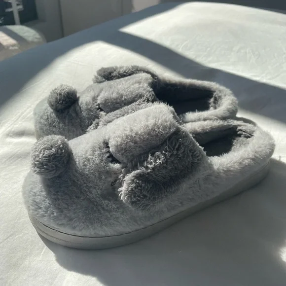 Slippers - Picture 2 of 2